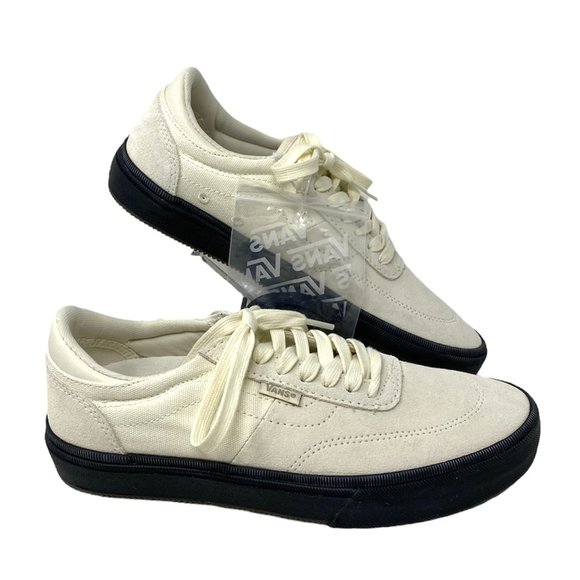 💖MEGA SALE💖VANS Gilbert Crocket Low Top White Women’s Suede    VN0A5JIF86H - Picture 1 of 10